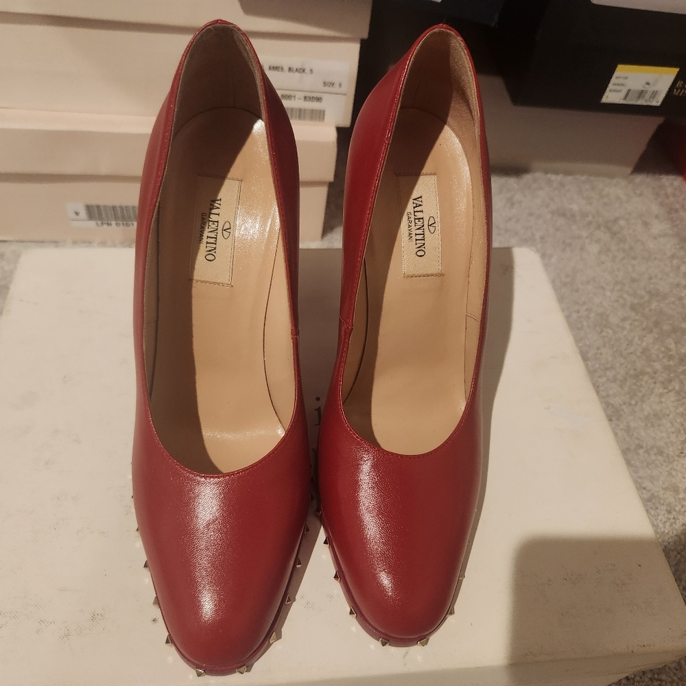 Valentino  Garavani Block Heel Pumps